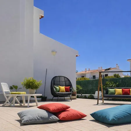 Bed & Breakfast Pátio Camaleónico Al - 3*
