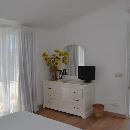 Patio Camaleonico Al -